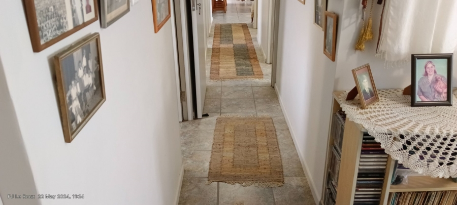 3 Bedroom Property for Sale in Heiderand Western Cape